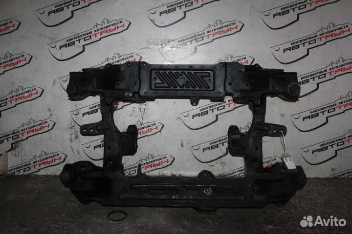 Балка Двигатель подрамник toyota grand hiace granv