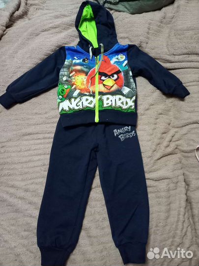 Спортивный костюм