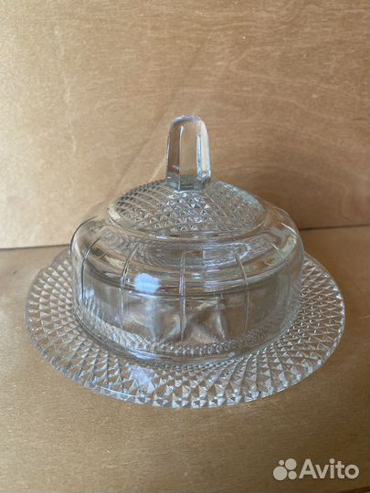 Винтажная масленка с рельефным рисунком. СССР