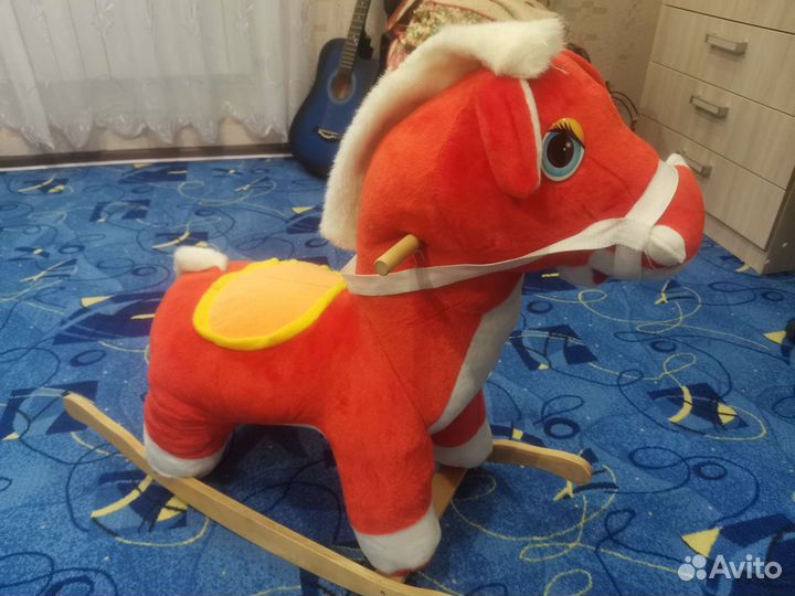 Лошадь качалка