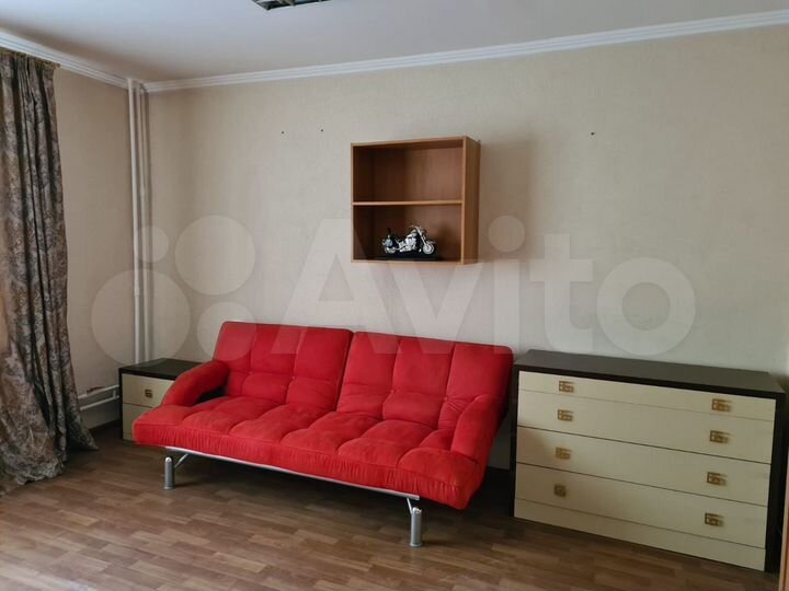 2-к. квартира, 56 м², 1/10 эт.