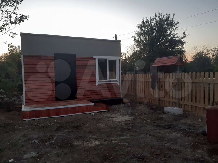 Дом 25 м² на участке 5 сот.