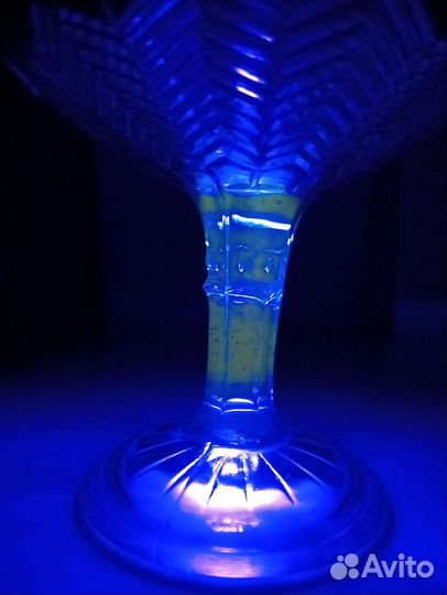 Ваза на ножке