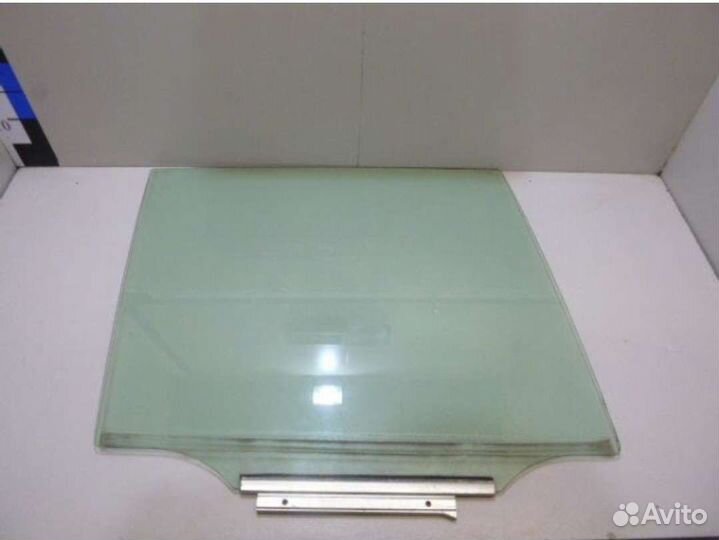 6811360221 Toyota Land Cruiser Prado стекло двери