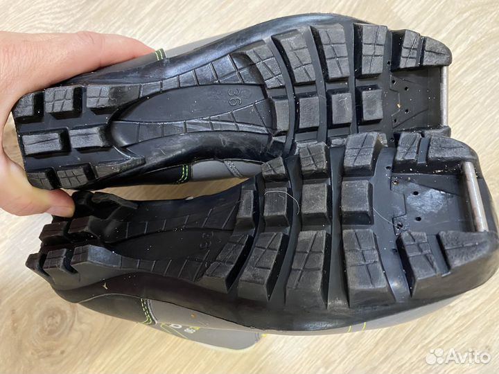 Лыжные ботинки 36 размер