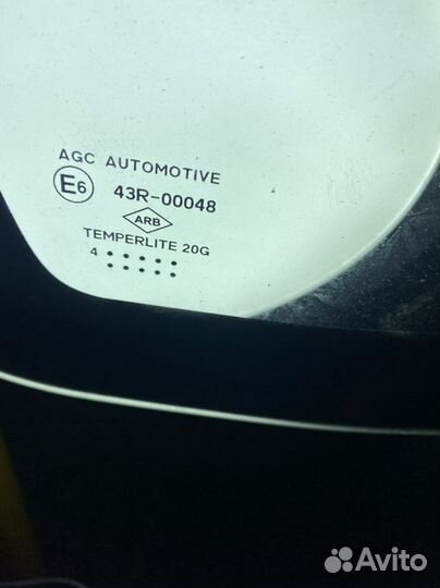 Форточка Nissan Terrano 3 14год