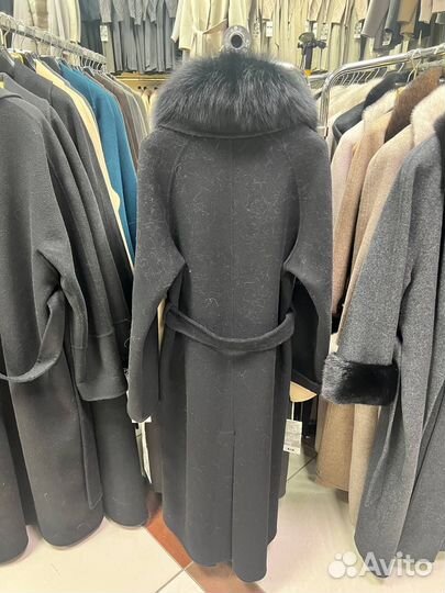 Пальто кашемировое с мехом финского песца