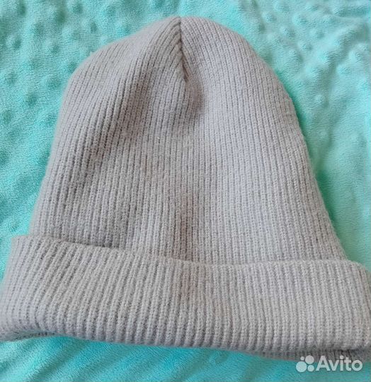 Женская шапка