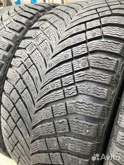 Michelin X-Ice North 4 295/35 R21