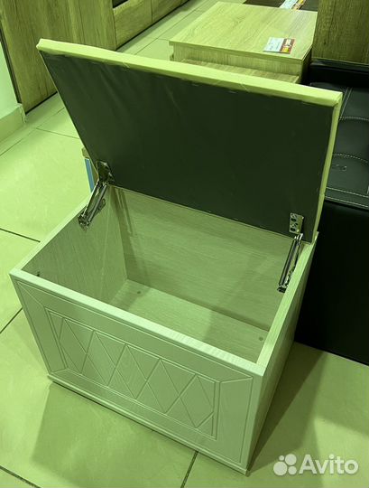 Тумба Британика