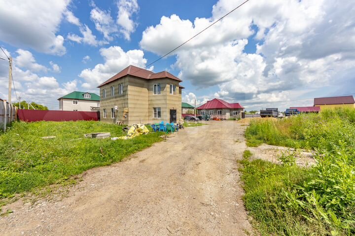 Коттедж 210 м² на участке 15 сот.