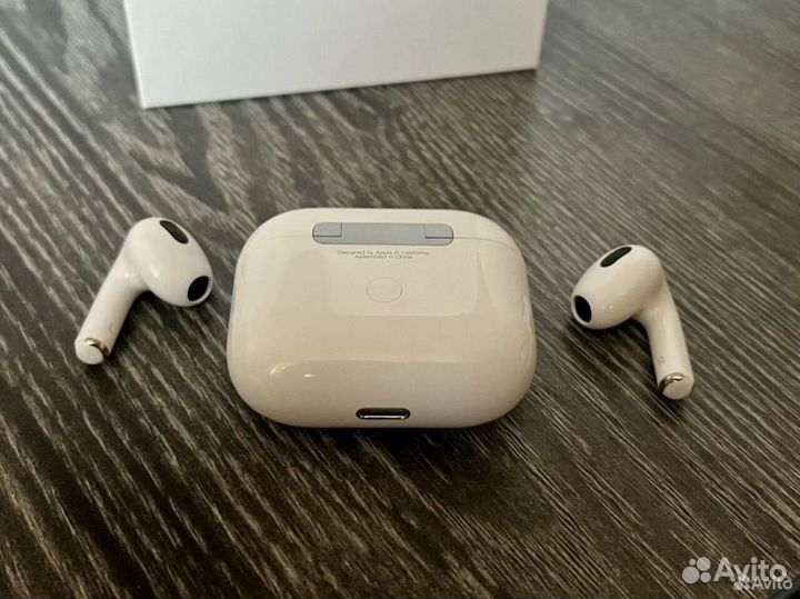 Беспроводные наушники apple airpods