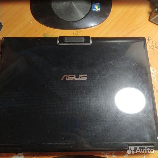 Ноутбук asus