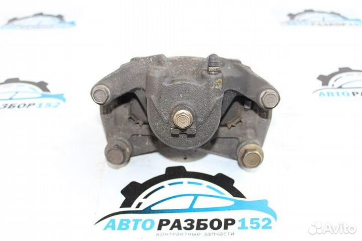 Суппорт тормозной передний правый Nissan Teana J31