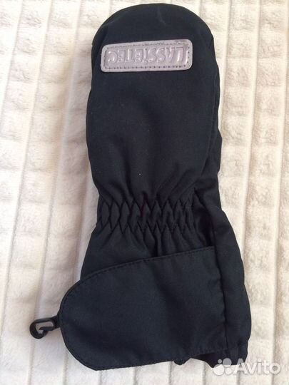 Отдам Варежку lassi 1 шт, на 1 годик