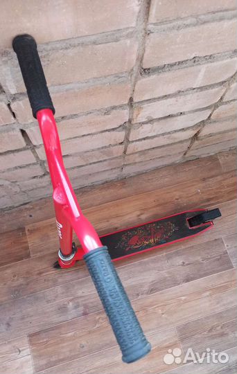 Самокат для трюков Razor Beast