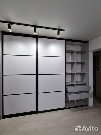 Шкаф стенка