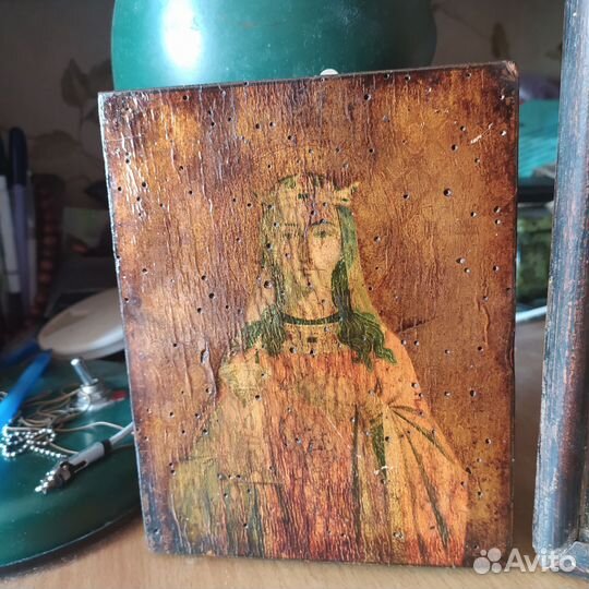 Старинные иконы сВарвара,сц.Казанская в киоте 19 в