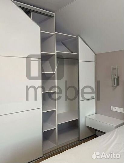 Встраиваемый шкаф