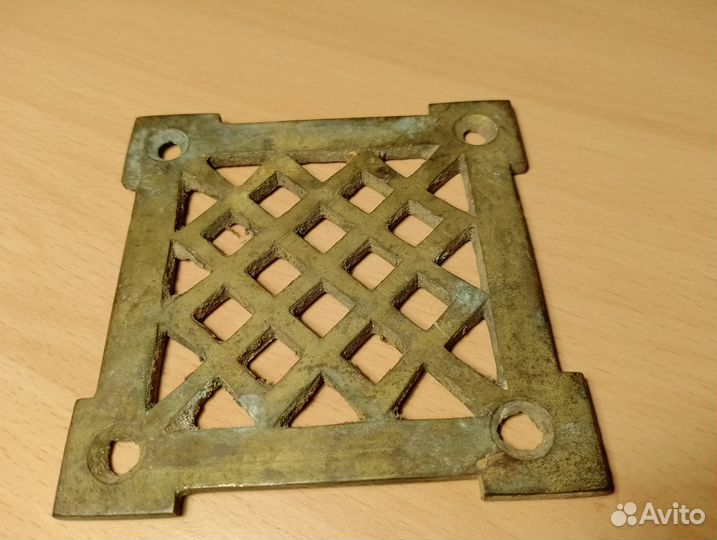 Антикварная вытяжная решетка