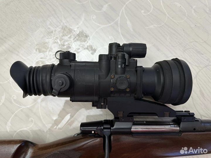 Прицел ночного видения Pulsar Phantom 350