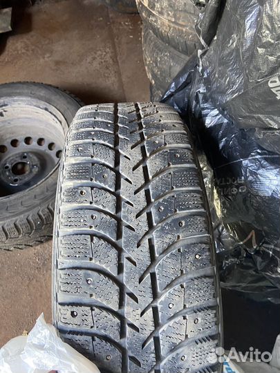 Bridgestone Blizzak Ice 185/65 R15