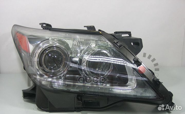 Фара правая 8114560F70 toyota