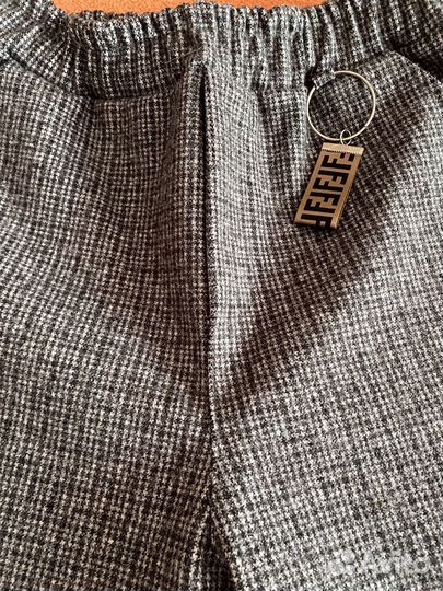 Брюки капри