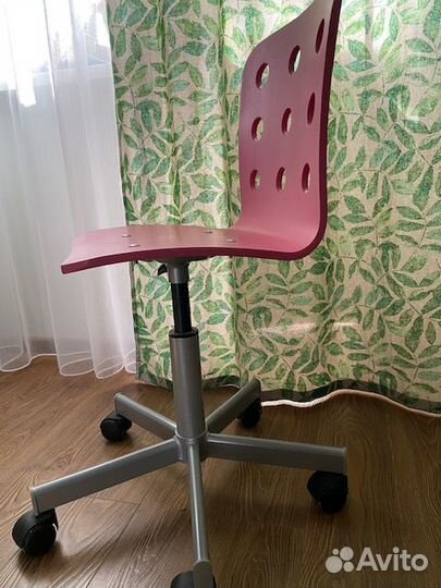 Стул детский на колесиках Икея