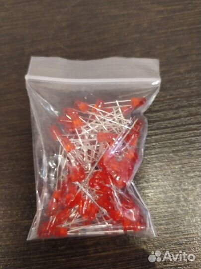 Резисторы, светодиоды, платы