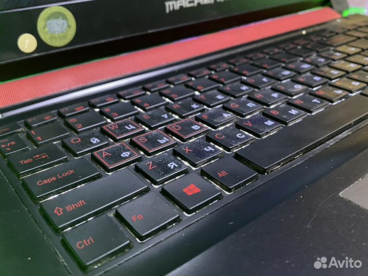 Игровой ноутбук i7/8/128/GTX 1050