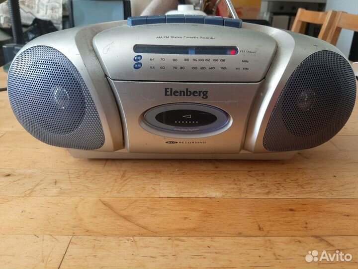 Музыкальный центр