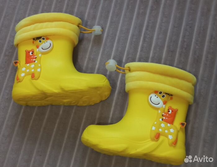 Детские резиновые сапоги