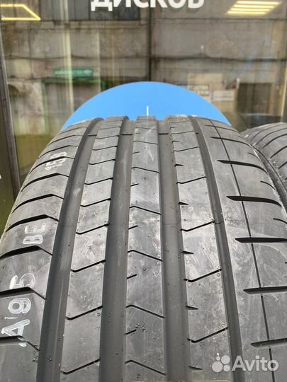 Pirelli P Zero 275/45 R21 107Y