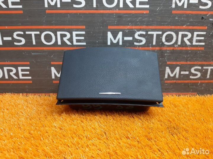 Подстаканник Mercedes-Benz S-Class W221 273.961