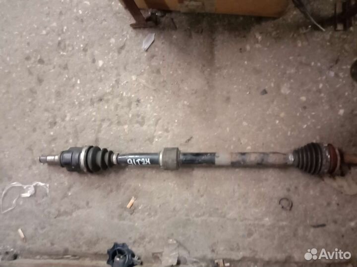 Привод передний правый Тойота Авенсис т27