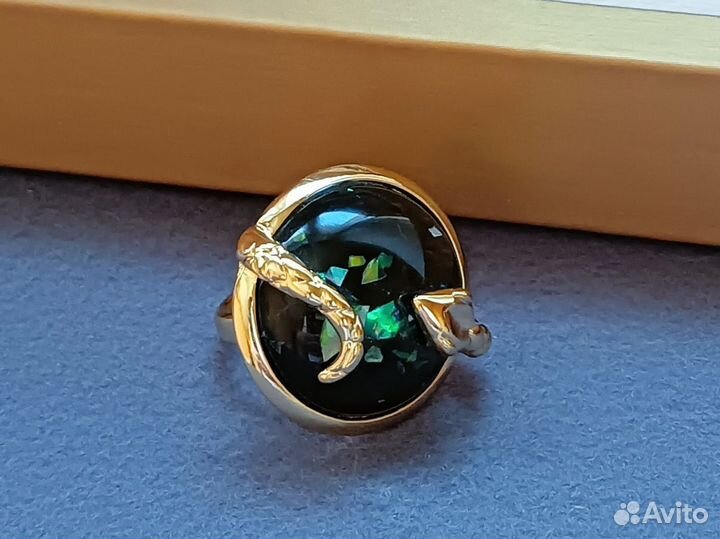 Стильное кольцо