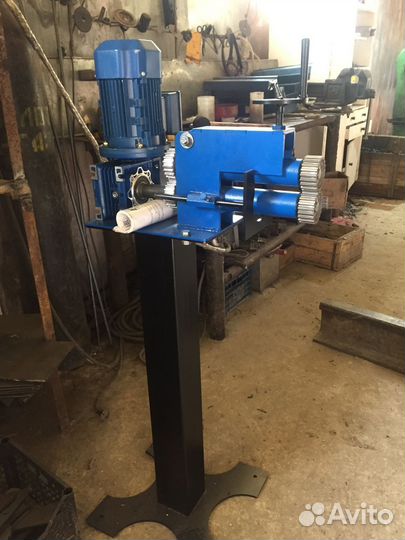 Зигмашина электромеханическая