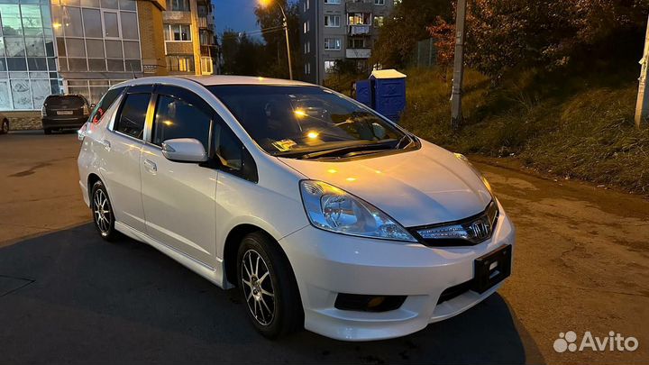 Honda Fit Shuttle 1.3 CVT, 2012, 110 000 км
