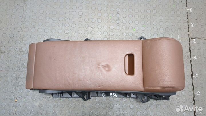 Подлокотник Audi A8 (D4), 2011