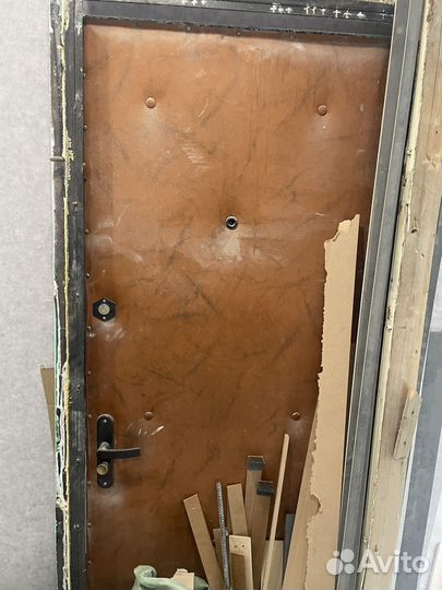 Дверь металлическая входная