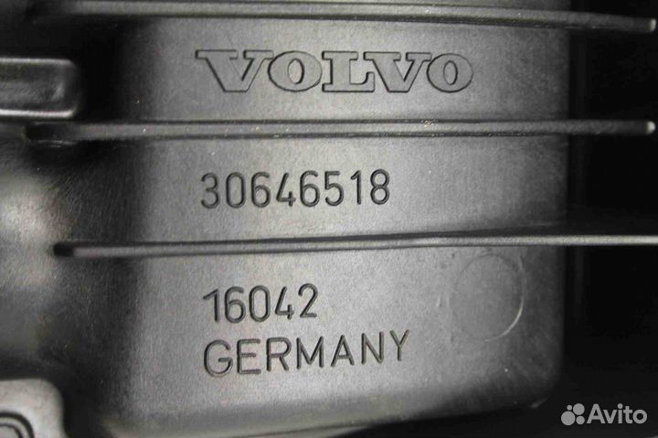 Коллектор впускной к-кт Volvo V50 S40 C30 2004
