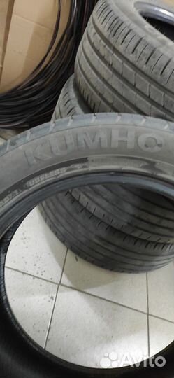 Kumho Ecsta HS81 215/55 R17 94V