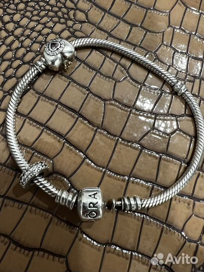 Серебряный браслет pandora шармы
