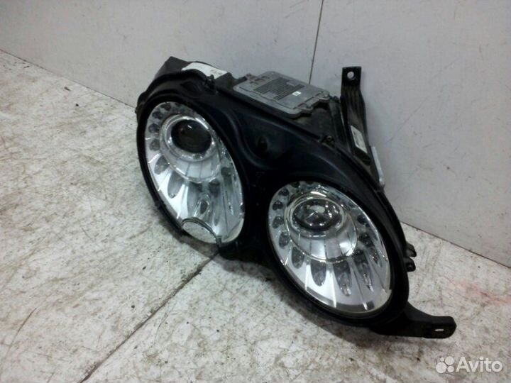 Фара передняя правая Bentley Flying Spur 4 V12