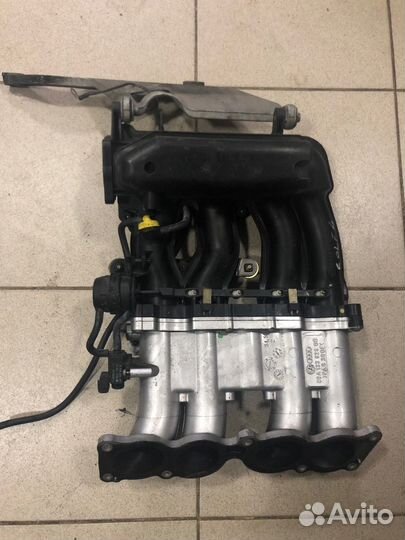 Коллектор впускной Volkswagen Golf 4 1J 1.8 1997