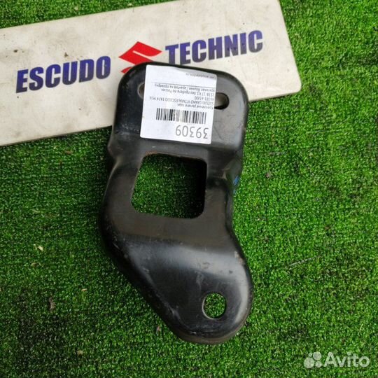 Крепление рычага заднее левое Suzuki Grand