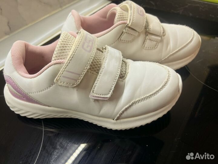 Кроссовки детские