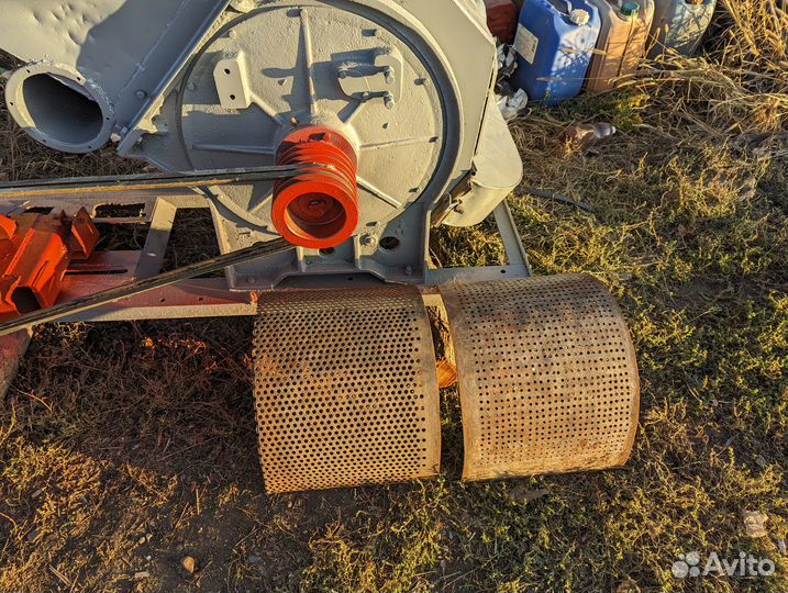 Зернодробилка промышленная, молотковая