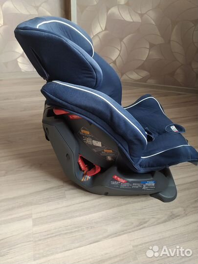 Автомобильное детское кресло от 9 до 36 кг